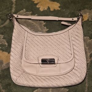 Women's Woven Leather Shoulder Bag in Off-White